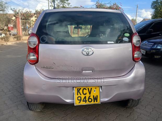Toyota Passo 2012 Silver