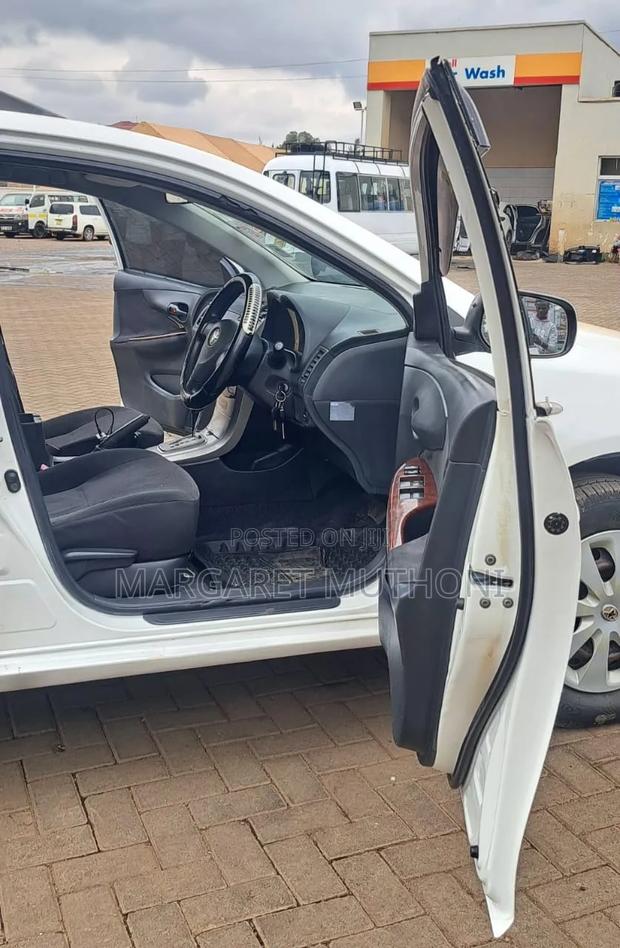 Toyota Corolla Fielder 1.5 Petrol FWD 2010 White