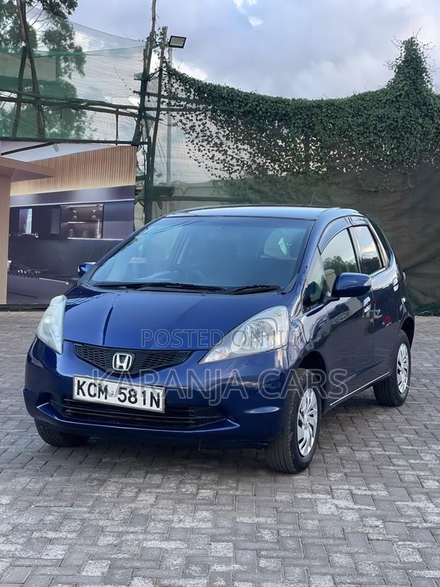 Honda Fit Automatic 2010 Blue