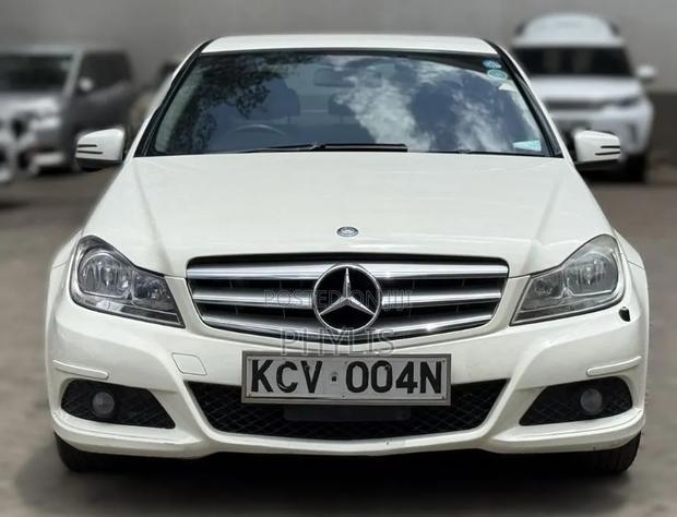 Mercedes-Benz C200 2012 White