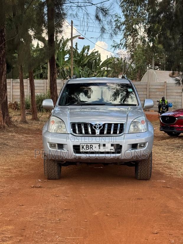 Toyota Land Cruiser Prado 2006 Silver