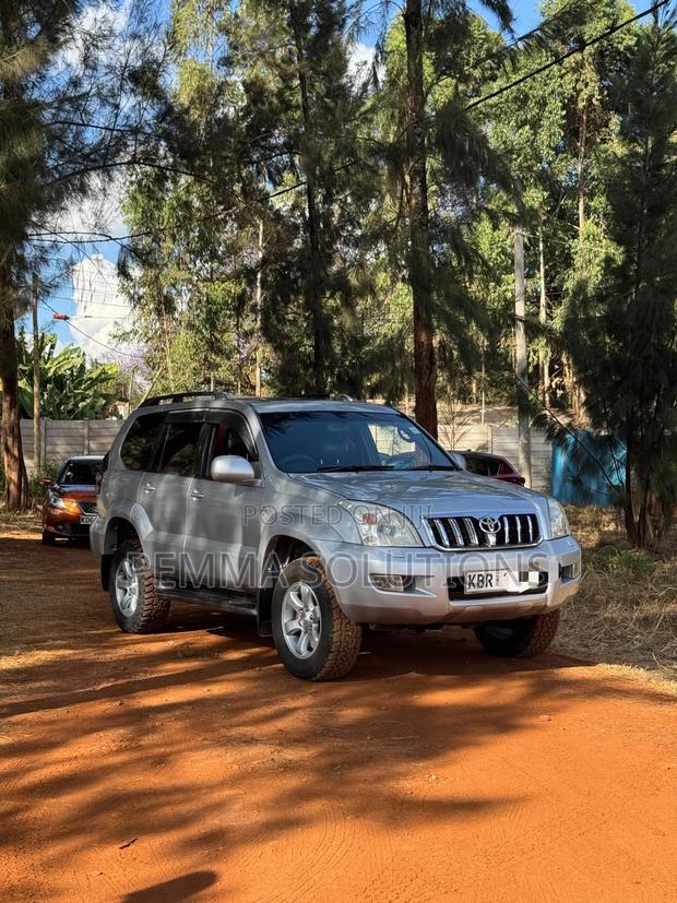 Toyota Land Cruiser Prado 2006 Silver