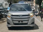 Toyota Noah 2020 Gold for sale