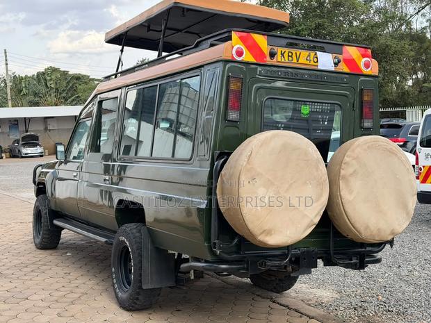 Toyota Land Cruiser 79 Series 2006 Green