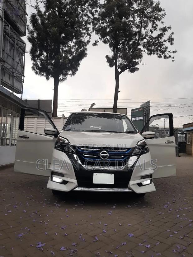 Nissan Serena 2019 White