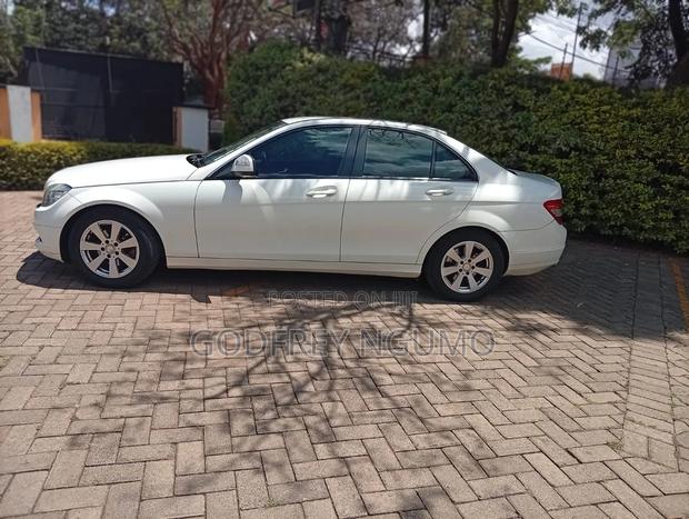 Mercedes-Benz C200 2008 White