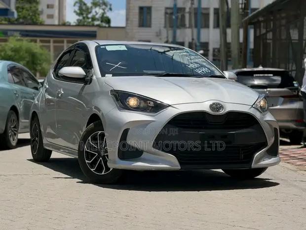 Toyota Yaris 2020 Teal