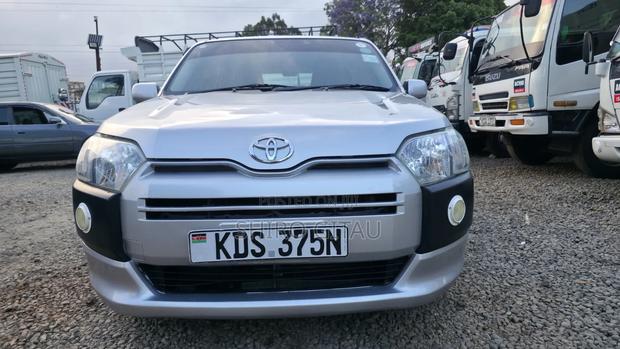 Toyota Probox 2019 Silver