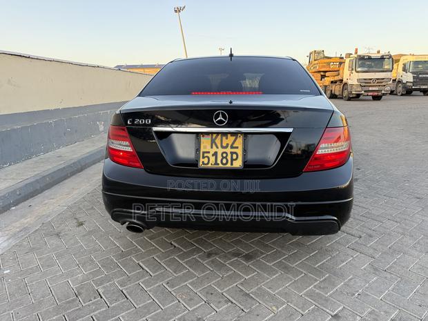 Mercedes-Benz C200 2013 Black