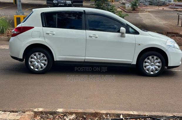 Nissan Tiida 2011 White