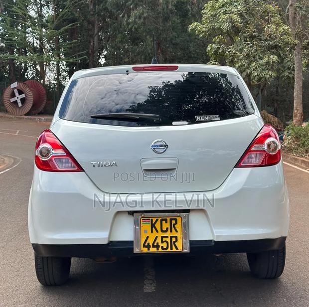 Nissan Tiida 2011 White