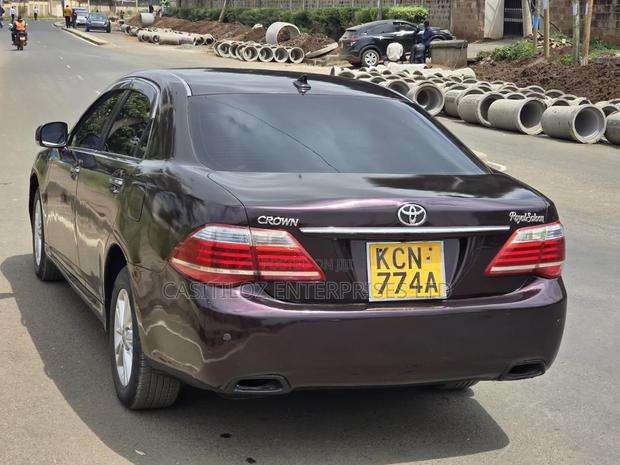 Toyota Crown 2010 Brown
