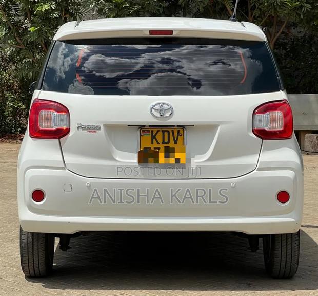 Toyota Passo 2017 White
