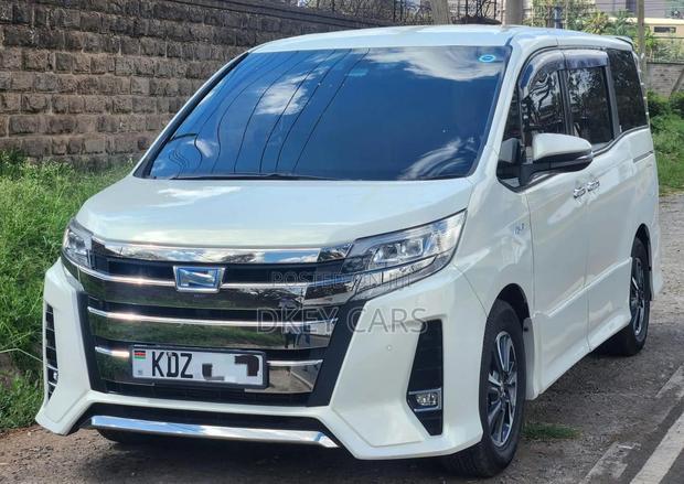 Toyota Noah 2019 White