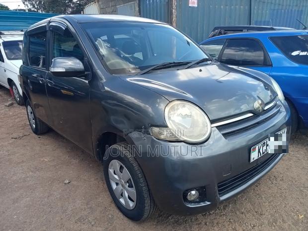 Toyota Sienta 2008 Black