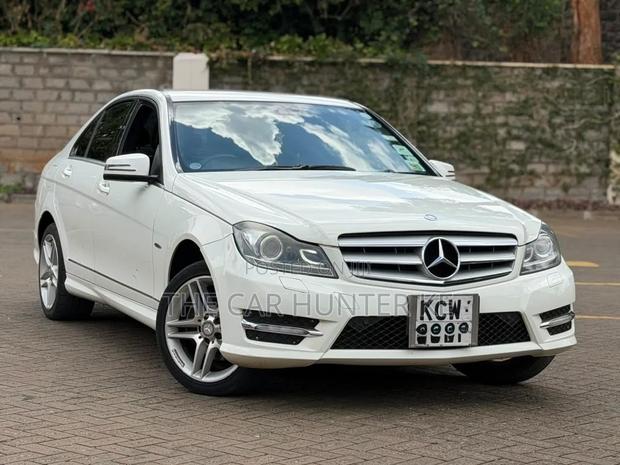Mercedes-Benz C200 2012 White