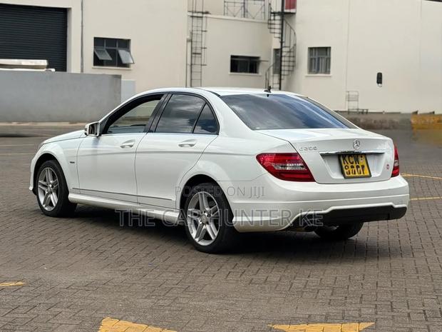 Mercedes-Benz C200 2012 White