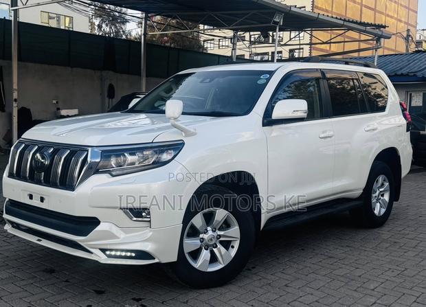Toyota Land Cruiser Prado 2.8 2019 Off white