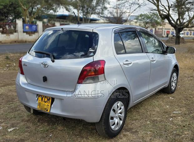 Toyota Vitz 2010 Pink