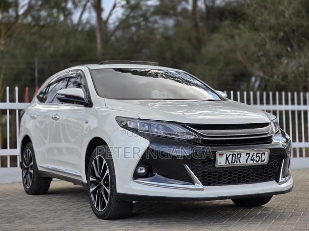 Toyota Harrier 2.0 2017 White