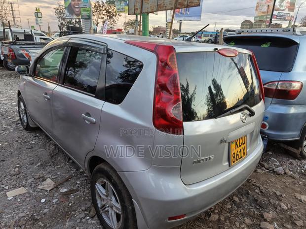 Nissan Note 2012 Silver