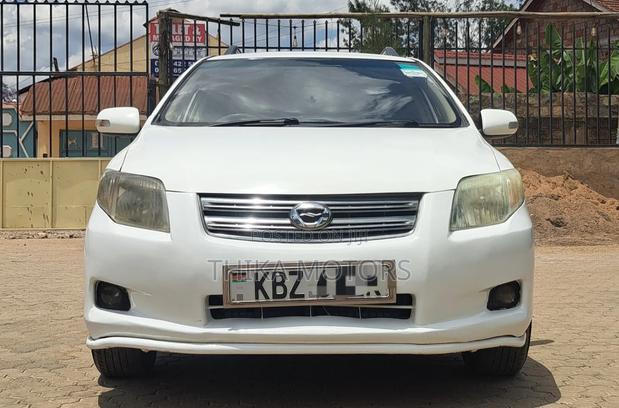 Toyota Corolla Fielder 2007 White