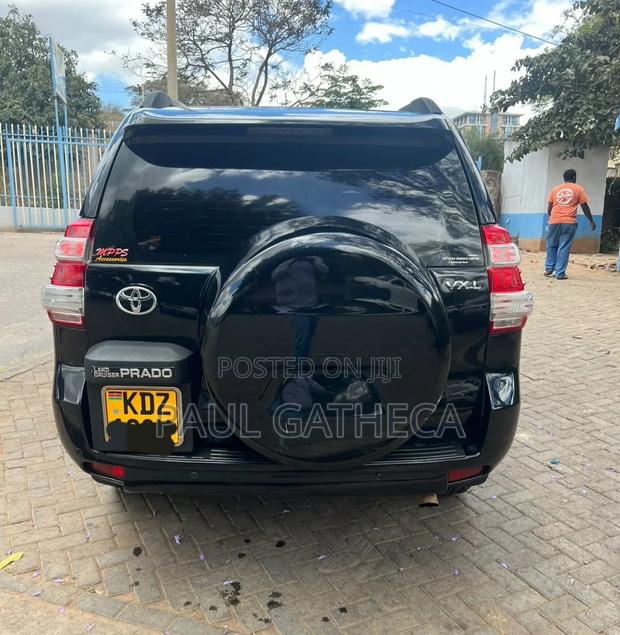 Toyota Land Cruiser Prado 2013 Black