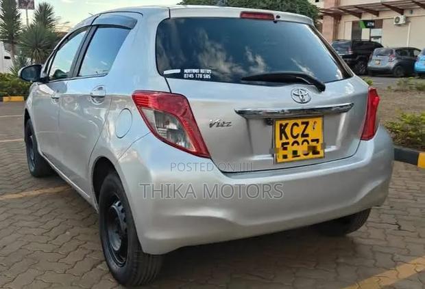 Toyota Vitz 2013