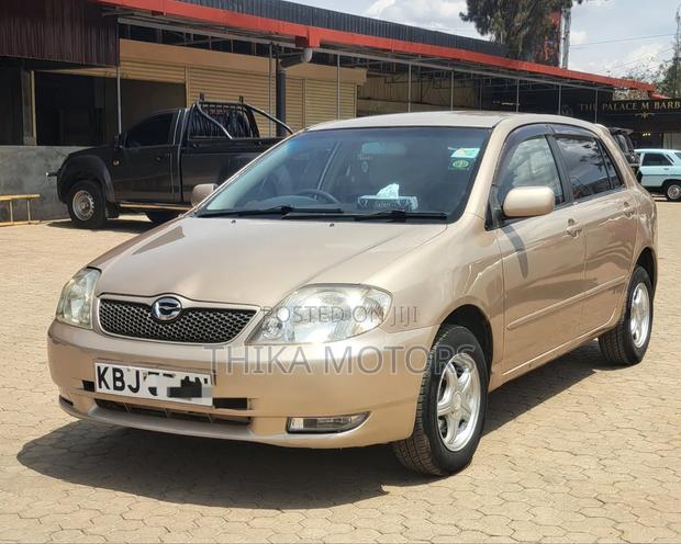 Toyota Corolla RunX 2004