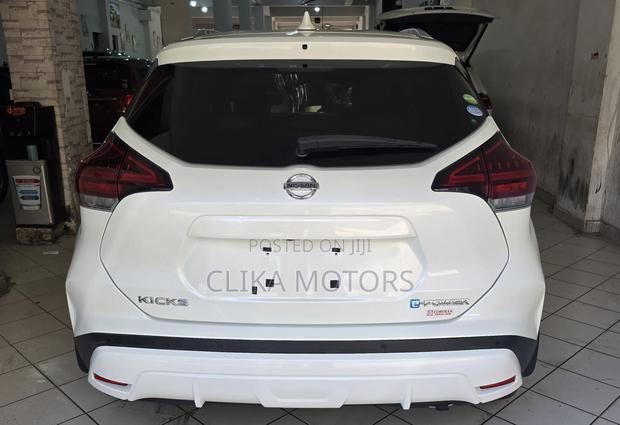Nissan Kicks S 2020 Pearl