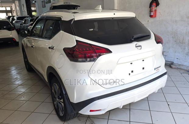Nissan Kicks S 2020 Pearl