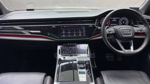 Audi RS Q8 2021 Black