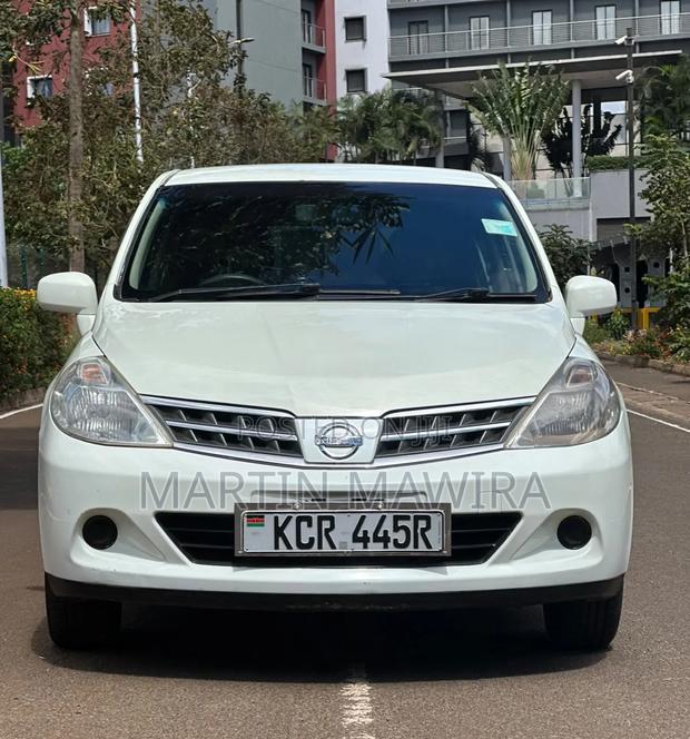 Nissan Tiida 2011 White