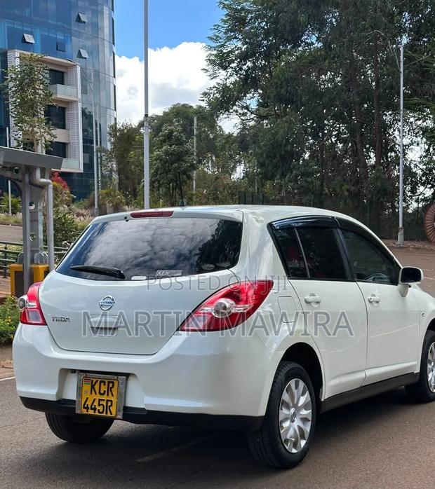 Nissan Tiida 2011 White