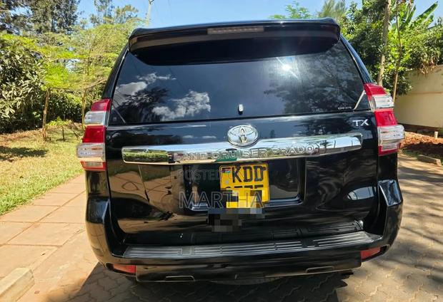 Toyota Land Cruiser Prado 2015 Black