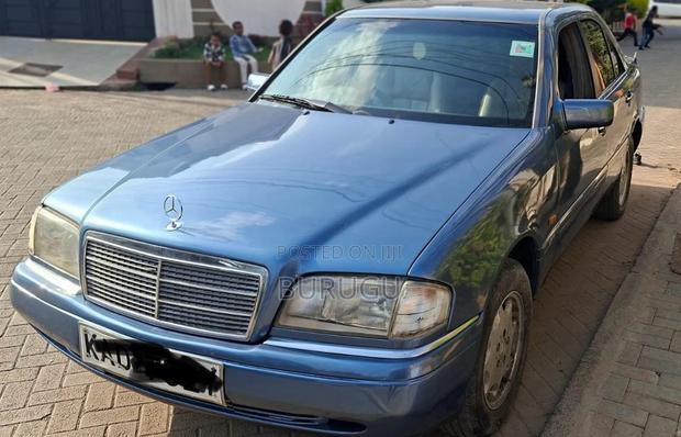 Mercedes-Benz C220 1994 Blue
