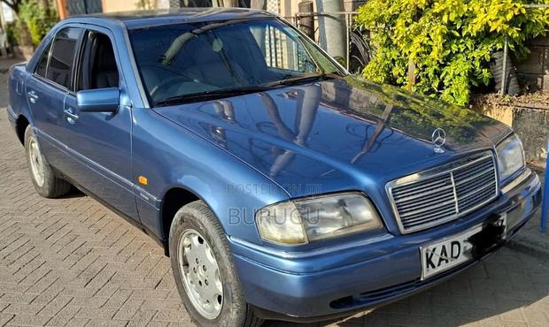 Mercedes-Benz C220 1994 Blue