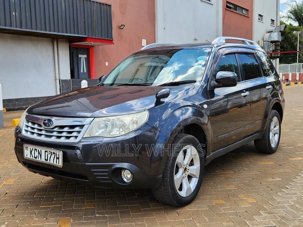 Subaru Forester 2010 Gray
