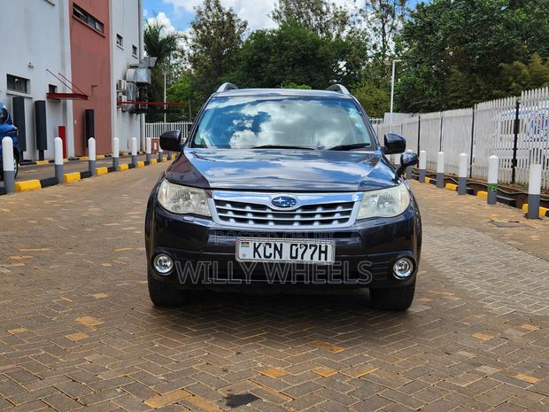 Subaru Forester 2010 Gray