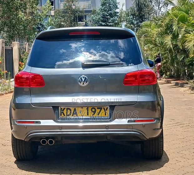 Volkswagen Tiguan 2015 Gray
