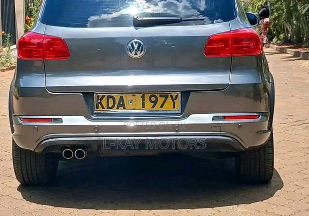 Volkswagen Tiguan 2015 Gray
