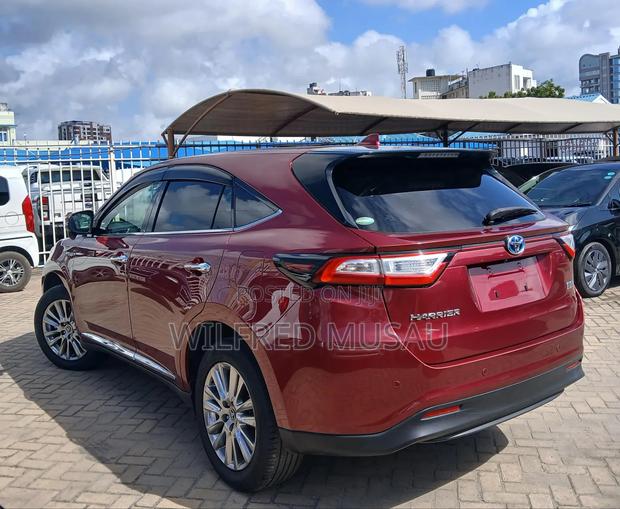 Toyota Harrier 2.5 Hybrid 2020 Red