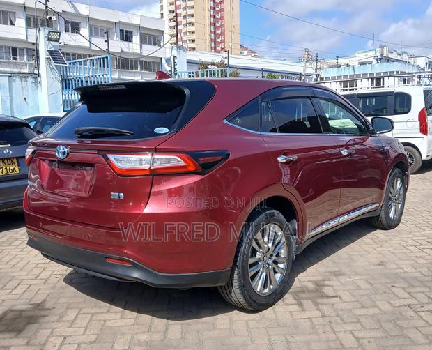 Toyota Harrier 2.5 Hybrid 2020 Red