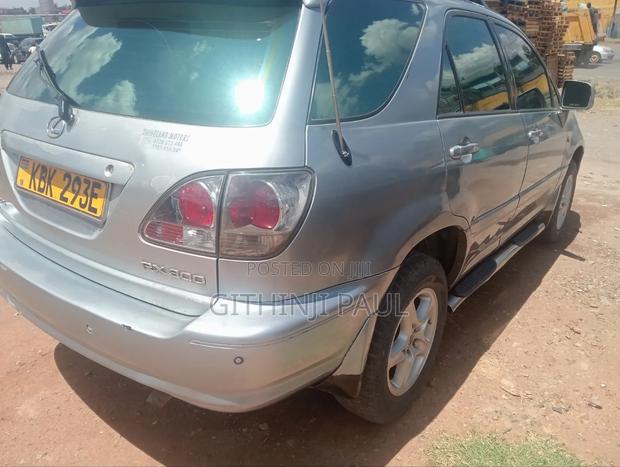 Toyota Harrier 2002 Black