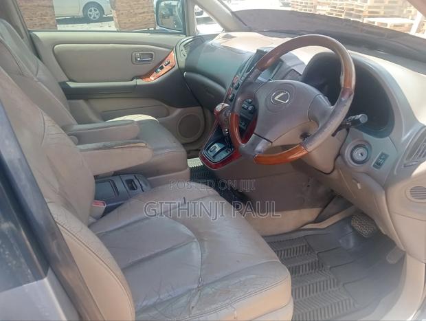 Toyota Harrier 2002 Black