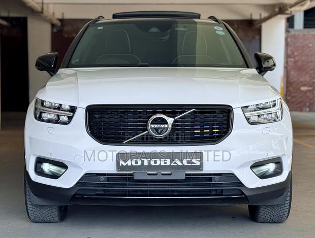 Volvo XC40 2019 Pearl
