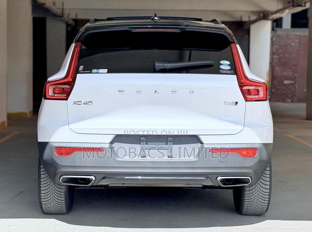Volvo XC40 2019 Pearl
