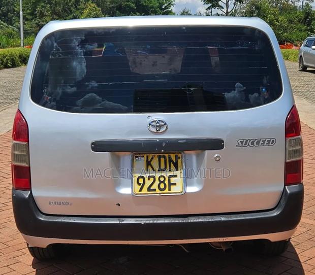 Toyota Succeed 2017 Silver