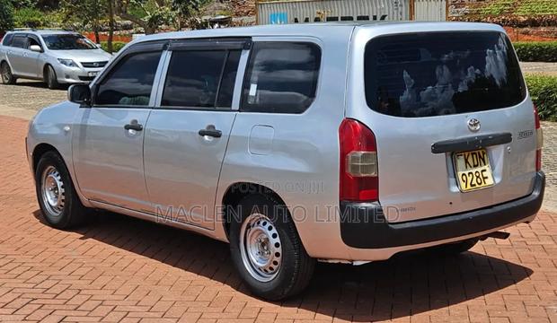 Toyota Succeed 2017 Silver