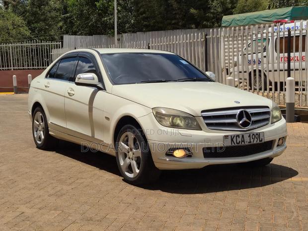 Mercedes-Benz C200 2007 Pearl